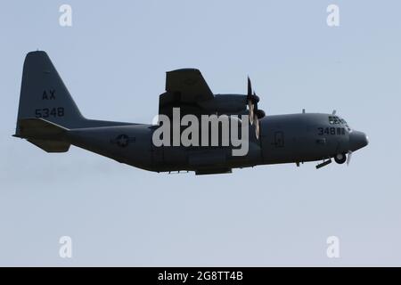 165348, un Lockheed C-130T Hercules gestito dalla marina degli Stati Uniti, all'aeroporto internazionale di Prestwick in Ayrshire, Scozia. Foto Stock