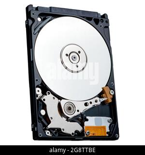 l'unità di memorizzazione dati hdd del disco rigido del computer senza schermatura isolata su sfondo bianco mostra il disco magnetico e la parte elettronica all'interno Foto Stock