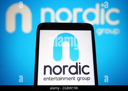 Ucraina. 22 luglio 2021. In questa illustrazione fotografica viene visualizzato un logo Nordic Entertainment Group (NENT Group) sullo schermo di uno smartphone e di un pc. (Foto di Pavlo Gonchar/SOPA Images/Sipa USA) Credit: Sipa USA/Alamy Live News Foto Stock