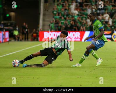 Austin, Texas, Stati Uniti. 22 luglio 2021. Julio Cascante, difensore della squadra di Austin FC (18) durante la prima metà di una partita di calcio della Major League tra l'Austin FC e il Seattle Sounders FC, 22 luglio 2021 ad Austin, Texas. Seattle ha vinto, 1-0. (Credit Image: © Scott Coleman/ZUMA Press Wire) Foto Stock