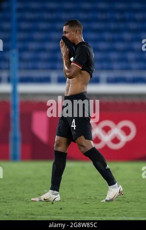 Yokohama, Giappone. 22 luglio 2021. Calcio: Olimpiadi, uomini, Brasile - Germania, turno preliminare, Gruppo D, giornata 1 allo Stadio Internazionale Yokohama. Il tedesco Felix Uduokhai reagisce. Credit: Swen Pförtner/dpa/Alamy Live News Foto Stock