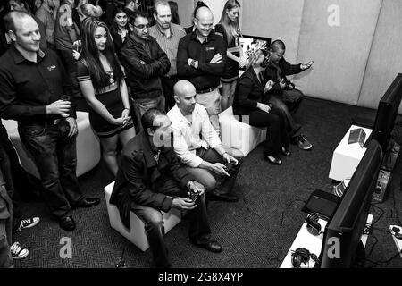 JOHANNESBURG, SUDAFRICA - 05 gennaio 2021: Un gruppo di giocatori all'evento di lancio di Play Station per PS4 Foto Stock