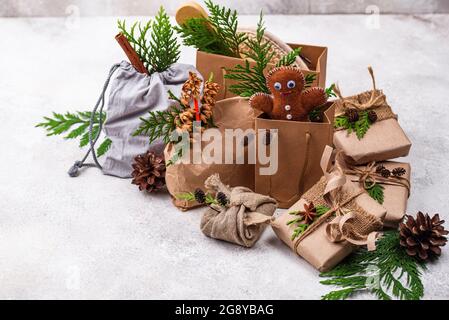 Idee diverse per zero rifiuti regalo di Natale Foto Stock