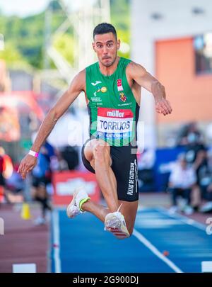 GATESHEAD, INGHILTERRA - LUGLIO 13: Pablo Torrijos (ESP) gareggia nel triplo salto al Gran Premio di Muller, parte della Wanda Diamond League a. Foto Stock