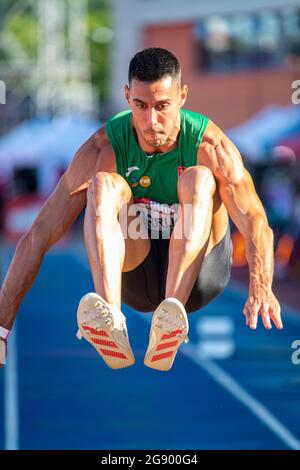 GATESHEAD, INGHILTERRA - LUGLIO 13: Pablo Torrijos (ESP) gareggia nel triplo salto al Gran Premio di Muller, parte della Wanda Diamond League a. Foto Stock