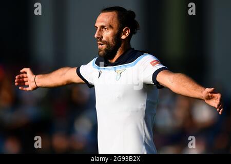 Auronzo di Cadore, Italia. 23 luglio 2021. Vedat Muriqi della SS Lazio gesti durante la partita di calcio pre-stagione amichevole tra SS Lazio e US Triestina. SS Lazion ha vinto 5-2 su US Trientina. Credit: Nicolò campo/Alamy Live News Foto Stock