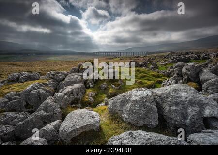 bella fotografia di un paesaggio roccioso Foto Stock
