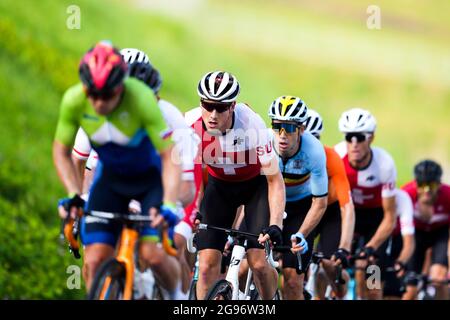 Shizuoka, Giappone. 24 luglio 2021. Stefan Kng (sui) Ciclismo : la corsa maschile su strada durante i Giochi Olimpici di Tokyo 2020 al Fuji International Speedway a Shizuoka, Giappone . Credit: Shutaro Mochizuki/AFLO/Alamy Live News Foto Stock