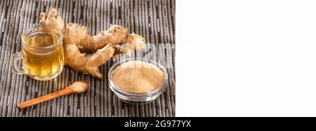 Tè biologico alla radice di zenzero - Zingiber officinale Foto Stock