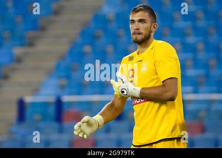 ARNHEM, PAESI BASSI - LUGLIO 24: Jari De Busser di Lommel SK durante il pre-season friendly match tra Vitesse e Lommel SK a Gelredome il 24 luglio 2021 ad Arnhem, Paesi Bassi (Foto di René Nijhuis/Orange Pictures) Foto Stock