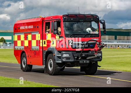 Il 7 luglio 2021, l'apparecchio antincendio Airfield presso l'aeroporto AAC Middle Wallop di Hampshire, Regno Unito. Foto Stock