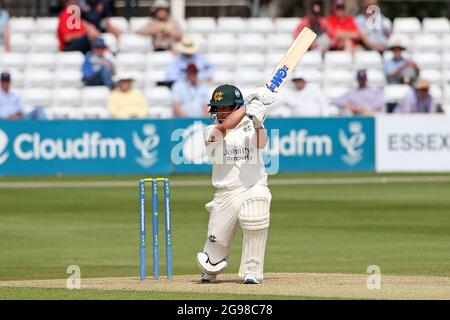 Steven Mullaney ha colpito 4 corse per Nottinghamshire durante Essex CCC vs Nottinghamshire CCC, LV Insurance County Championship Group 1 Cricket at the Cloud Foto Stock