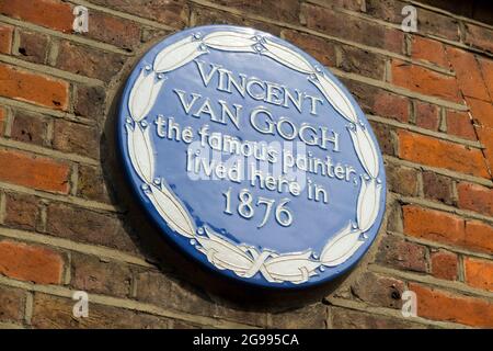 Targa blu dedicata a Vincent Van Gogh che visse in questa casa su Twickenham Road, Isleworth, Middlesex, West London, nel 1876. (127) Foto Stock