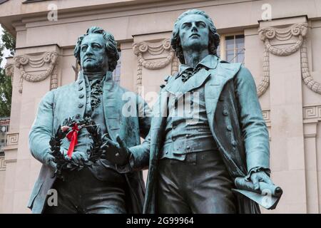 Il Monumento Goethe-Schiller di Ernst Rietschel a Weimar Foto Stock