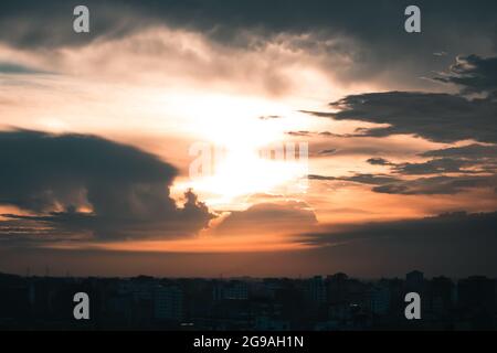 Una giornata incredibile, si conclude con un colpo quando il sole si stabilisce. Foto Stock