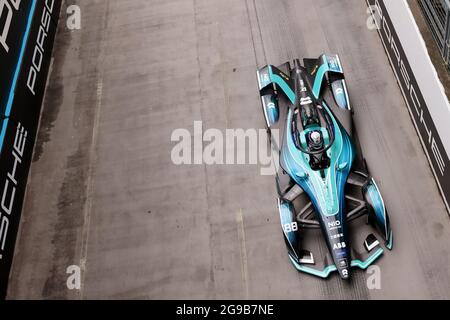 Excel Circuit, Docklands, Londra, Regno Unito. 25 luglio 2021. Formula e London e Prix; Tom Blomqvist della Gran Bretagna guida per (88) NIO 333 in gara 2 Credit: Action Plus Sports/Alamy Live News Foto Stock