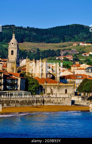 Spagna, Paesi Baschi, Biscaglia, Lea-Artibai, Lekeitio, Basilica di nostra Signora dell'Assunzione Foto Stock