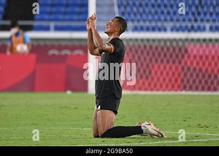 Il giubilo finale Felix UDUOKHAI (GER), cade in ginocchio, giubilo, gioia, entusiasmo, azione. Arabia Saudita (KSA) - Germania (GER) 2-3, calcio, Internazionale Stradium Yokohama il 25 luglio 2021, Giochi Olimpici estivi 2020, dal 23 luglio. - 08.08.2021 a Tokyo/Giappone. Foto Stock