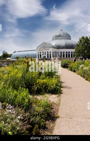 Il conservatorio del Como Park a Saint Paul, Minnesota, USA, in un pomeriggio estivo. Foto Stock