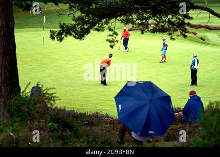 USA's Wes Short Jr. Mettendo sul 12 ° verde durante il quarto giorno del Senior Open, a Sunningdale Old Course, Berkshire. Data immagine: Domenica 25 luglio 2021. Foto Stock