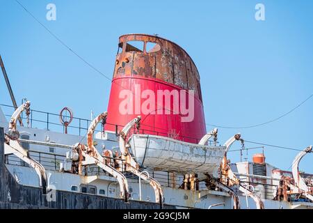 MOSTYN, GALLES DEL NORD, Regno Unito - 18 LUGLIO 2021: Il duca TSS di Lancaster ha abbandonato la nave a vapore ferroviaria attraccata a Mostyn Docks Foto Stock