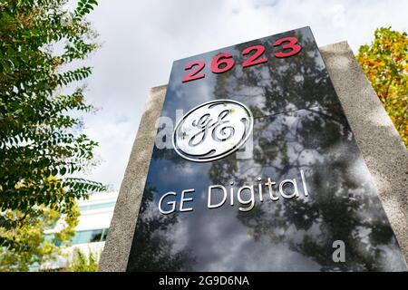 STATI UNITI. 20 Ott 2017. Firma con logo presso la sede centrale di GE Digital, una divisione di General Electric, nel Bishop Ranch Office Park a San Ramon, California, 20 ottobre 2017. (Foto di Smith Collection/Gado/Sipa USA) Credit: Sipa USA/Alamy Live News Foto Stock