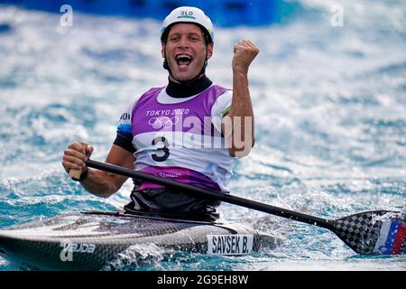 Benjamin Savsek della Slovenia durante la semifinale maschile della canoa al Kasai Canoe Slalom Center il terzo giorno dei Giochi Olimpici di Tokyo 2020 in Giappone. Data immagine: Lunedì 26 luglio 2021. Foto Stock