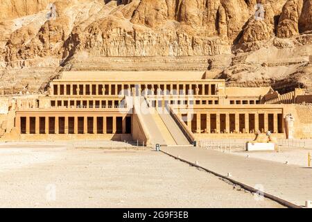 Tempio di Hatshepsut, Valle dei Re, Luxor, Egitto Foto Stock