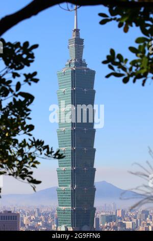 TAIPEI, Taiwan - 3 dicembre 2018: Taipei 101 building in Taiwan. È stato il più alto del mondo dal 2004 al 2010. Foto Stock