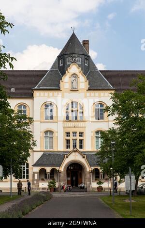 L'ospedale Alexianer nel distretto di Porz-ENSEN, Colonia, Germania. Das Alexianer Krankenhaus a Porz-ENSEN, Koeln, Germania. Foto Stock