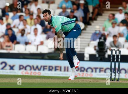 LONDRA, INGHILTERRA - Luglio 22: REECE Topley of Oval Invincibles durante il centinaio tra Oval Invincible Men e Manchester Originals Men a Kia Oval St Foto Stock