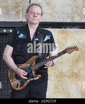 Readington, NJ. 25 luglio 2021. James Young of Styx preforma in concerto al 38° Festival annuale della lotteria del New Jersey di Ballooning il 25 LUGLIO 2021 a Readington, NJ . Credit: John Palmer/Media Punch/Alamy Live News Foto Stock