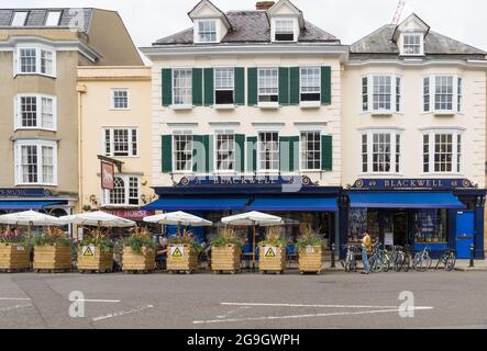 Facciata anteriore della libreria di Blackwell in Broad Street, Oxford, Inghilterra, Regno Unito Foto Stock