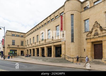 Sir Giles Gilbert Scott's 1940, classificato di grado II, New Bodleian Library Building, ora noto come The Weston Library, su Broad Street, Oxford, Inghilterra, Regno Unito Foto Stock