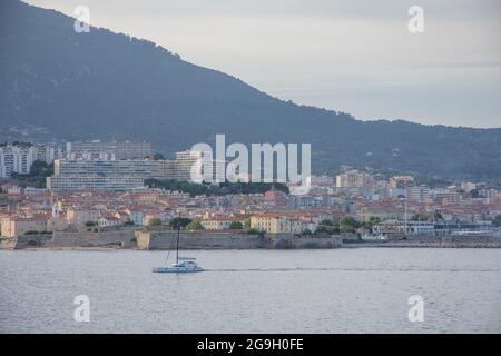 Scoperta dell'isola di bellezza nel sud della Corsica nel mese di maggio, Francia Foto Stock