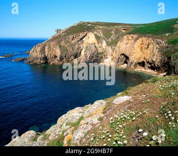 Mill Bay o Nanjizal vicino al Lands End, Cornwall. Foto Stock