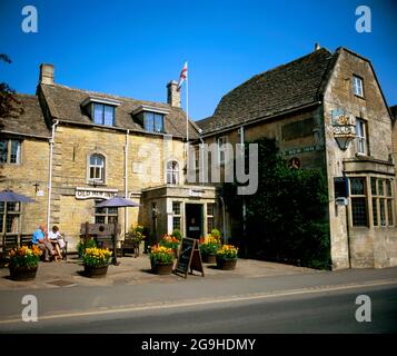Lo storico Old New Inn, Bourton on the Water, Cotswolds, Gloucestershire. Foto Stock
