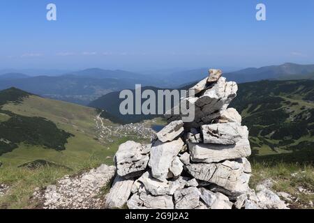 Belle cime dei monti Vranica in Bosnia Erzegovina Foto Stock