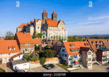 Aereo del sito patrimonio dell'umanità dell'UNESCO la città di Quedlinburg, Sassonia-Anhalt, Germania Foto Stock