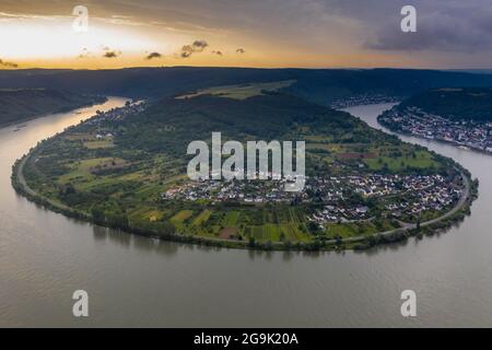 Vista dal Gedeonseck fino alla curva del Reno, patrimonio dell'umanità dell'UNESCO valle del Reno di Midle, Germania Foto Stock