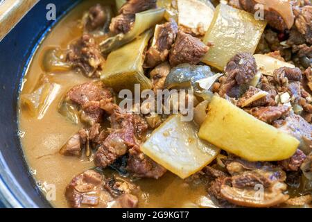 Un delizioso piatto cinese, tartaruga brasata in salsa profumata Foto Stock