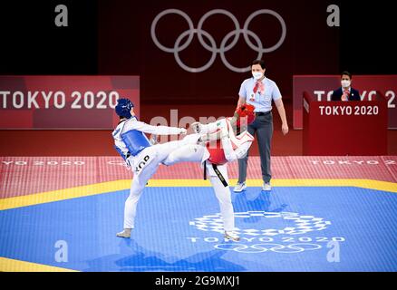 Dabin LEE (KOR), a sinistra, contro Aminata Charlene TRAORE (CIV), azione, Dabin LEE (KOR), blu, contro Aminata Charlene TRAORE (CIV), rosso, 17:13, Taekwondo donne + 67kg, 1 / 8 finale, Donne + 67kg turno di 16, il 27 luglio, dal 2020 23 luglio 2021. - 08.08.2021 a Tokyo / Giappone. Foto Stock