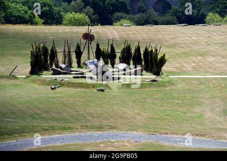 Le collisioni cosmiche sono presenti a Crawick Multiverse, B740, Sanquar, Dumfries e Galloway, Scozia, Regno Unito Foto Stock