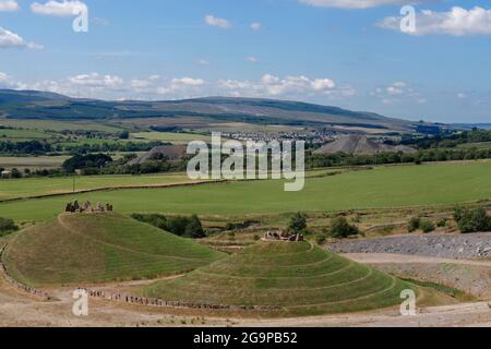 La Via Lattea e Andromeda si formano al Crawick Multiverse, B740, Sanquar, Dumfries e Galloway, Scozia, Regno Unito Foto Stock