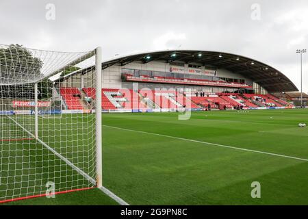 Vista interna dell'Highbury Stadium, sede della città di Fleetwood Foto Stock