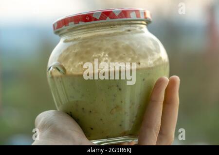 Frullato crudo di frutta verde. Foto Stock