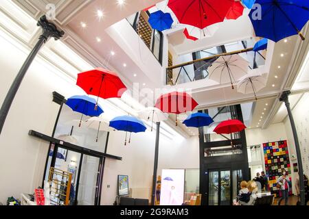 Les Parapluies de Cherboug manufacture, Cherbourg, dipartimento della Manica, Cotentin, Normandia, Francia Foto Stock