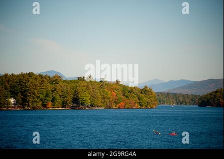 Vista sul lago Winnepesaukee da M/S Mount Washington, New Hampshire, USA Foto Stock