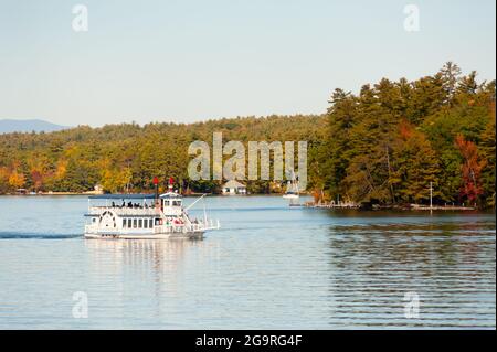 Vista sul lago Winnepesaukee da M/S Mount Washington, New Hampshire, USA Foto Stock