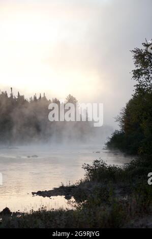 Fiume Androsoggin, Milano, New Hampshire, Stati Uniti Foto Stock